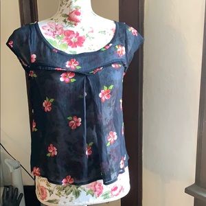 Feminine Floral top💖